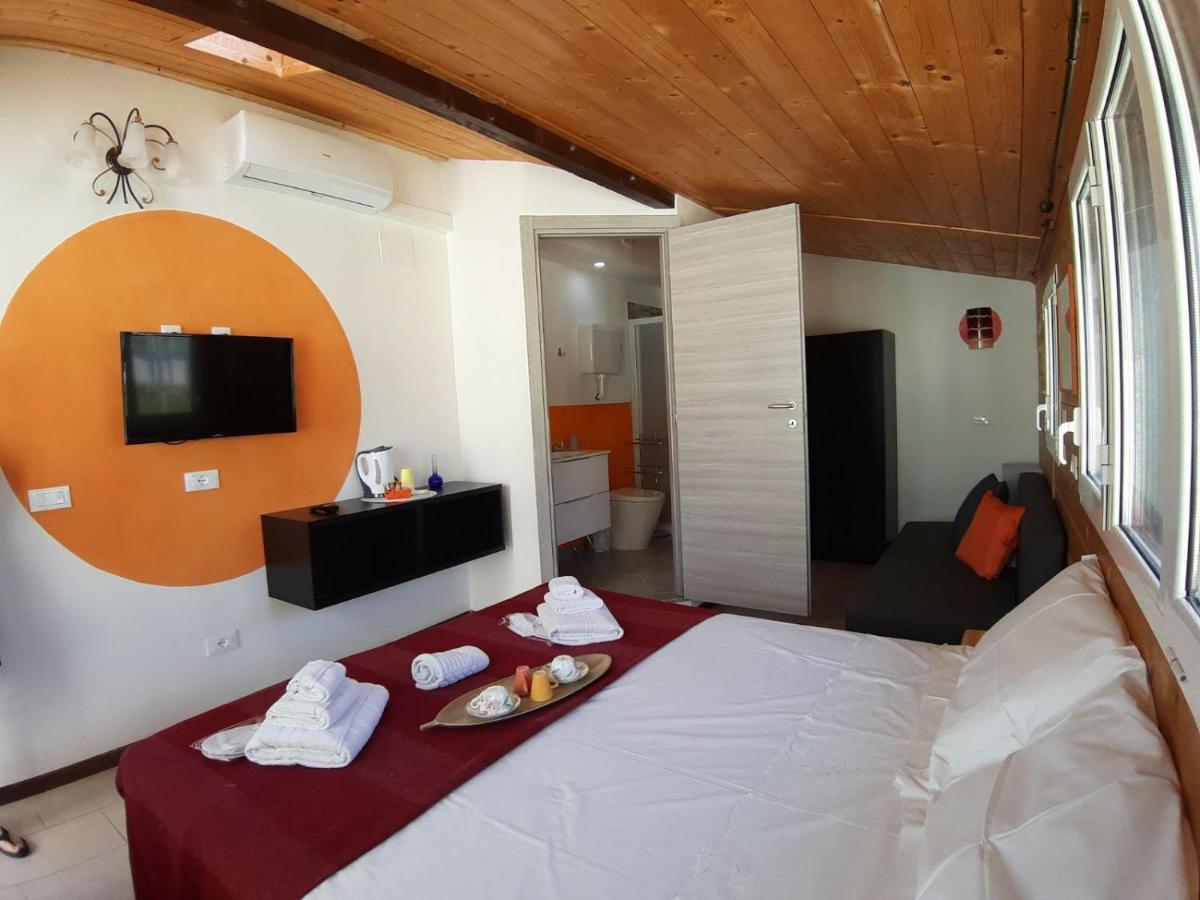 Casa Sanfe Apartment Albenga Bagian luar foto