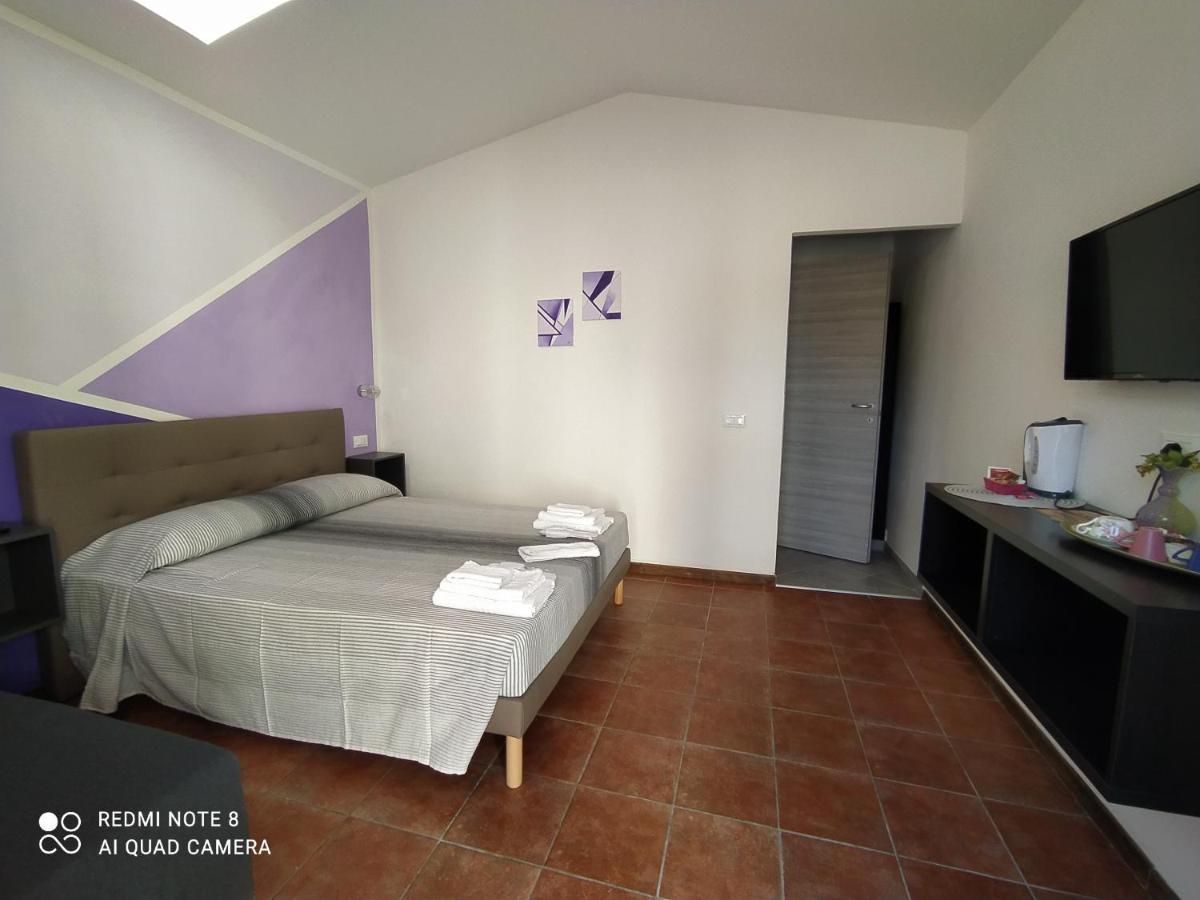 Casa Sanfe Apartment Albenga Bagian luar foto