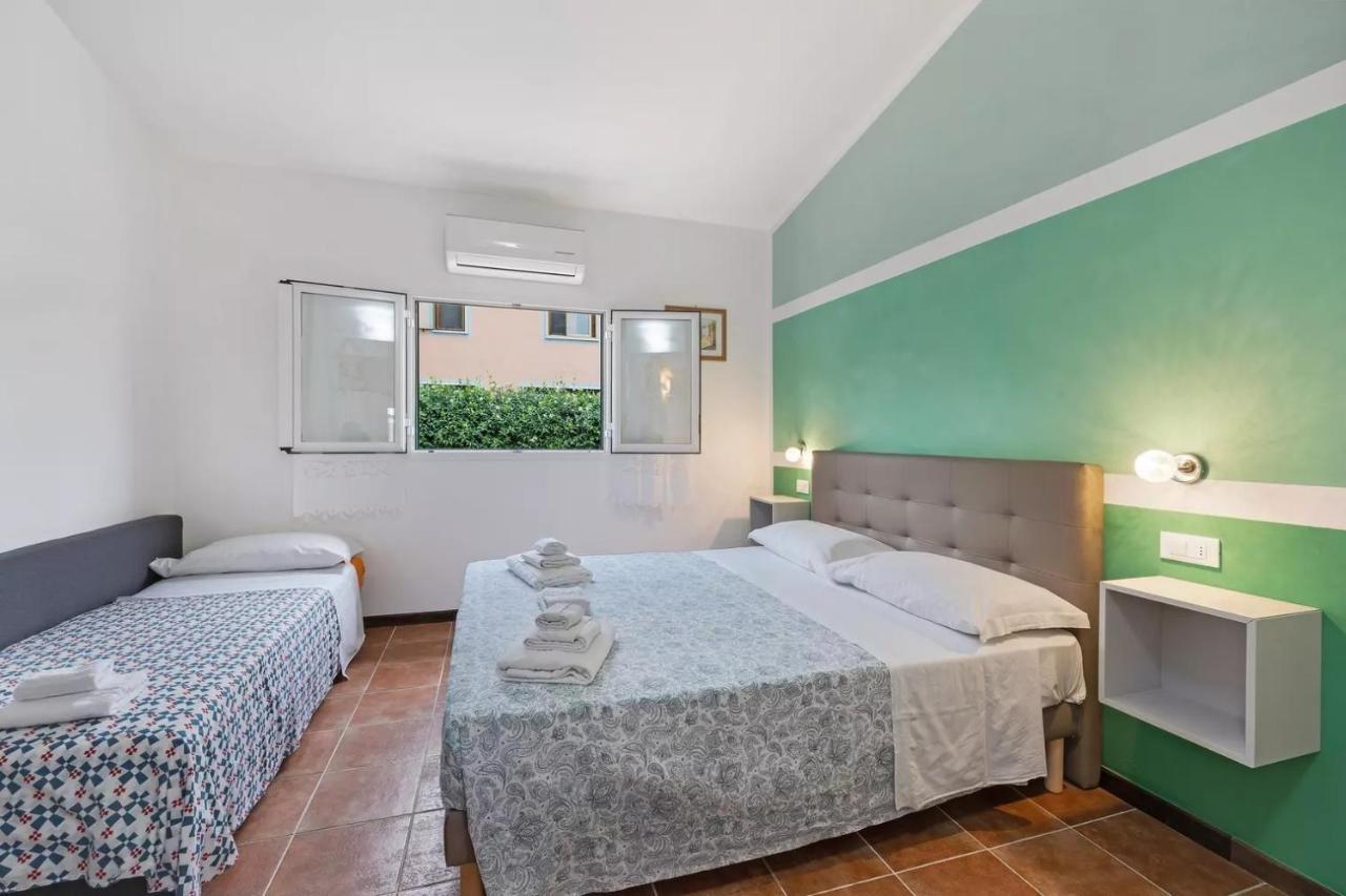 Casa Sanfe Apartment Albenga Bagian luar foto